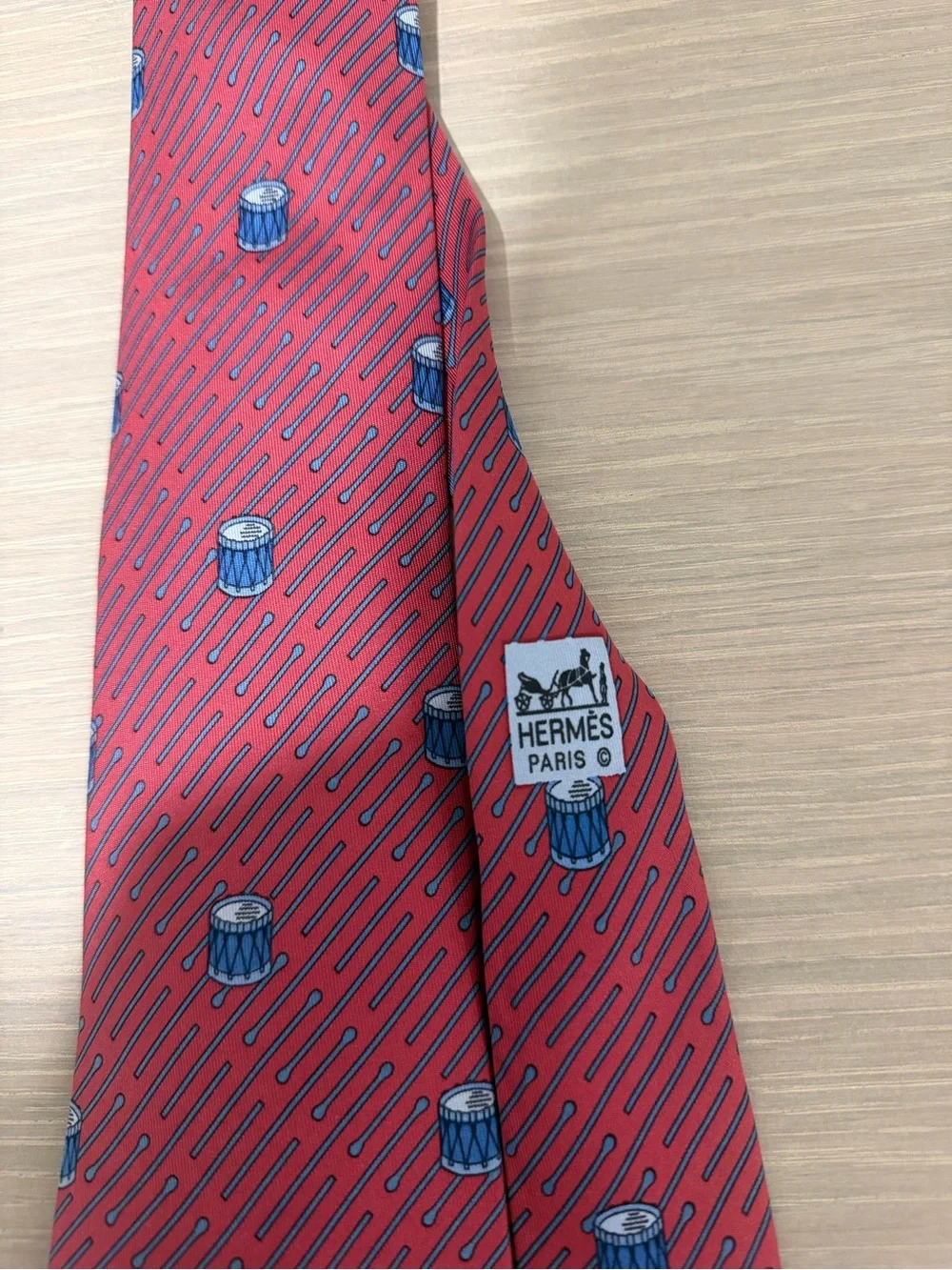 Hermès Paris 100% Silk Tie Red Blue Drum Motif Novelty Print Made in France